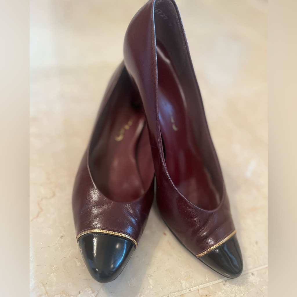 Women's Burgundy Leather Pointed Toe Pumps With Black Cap Toe